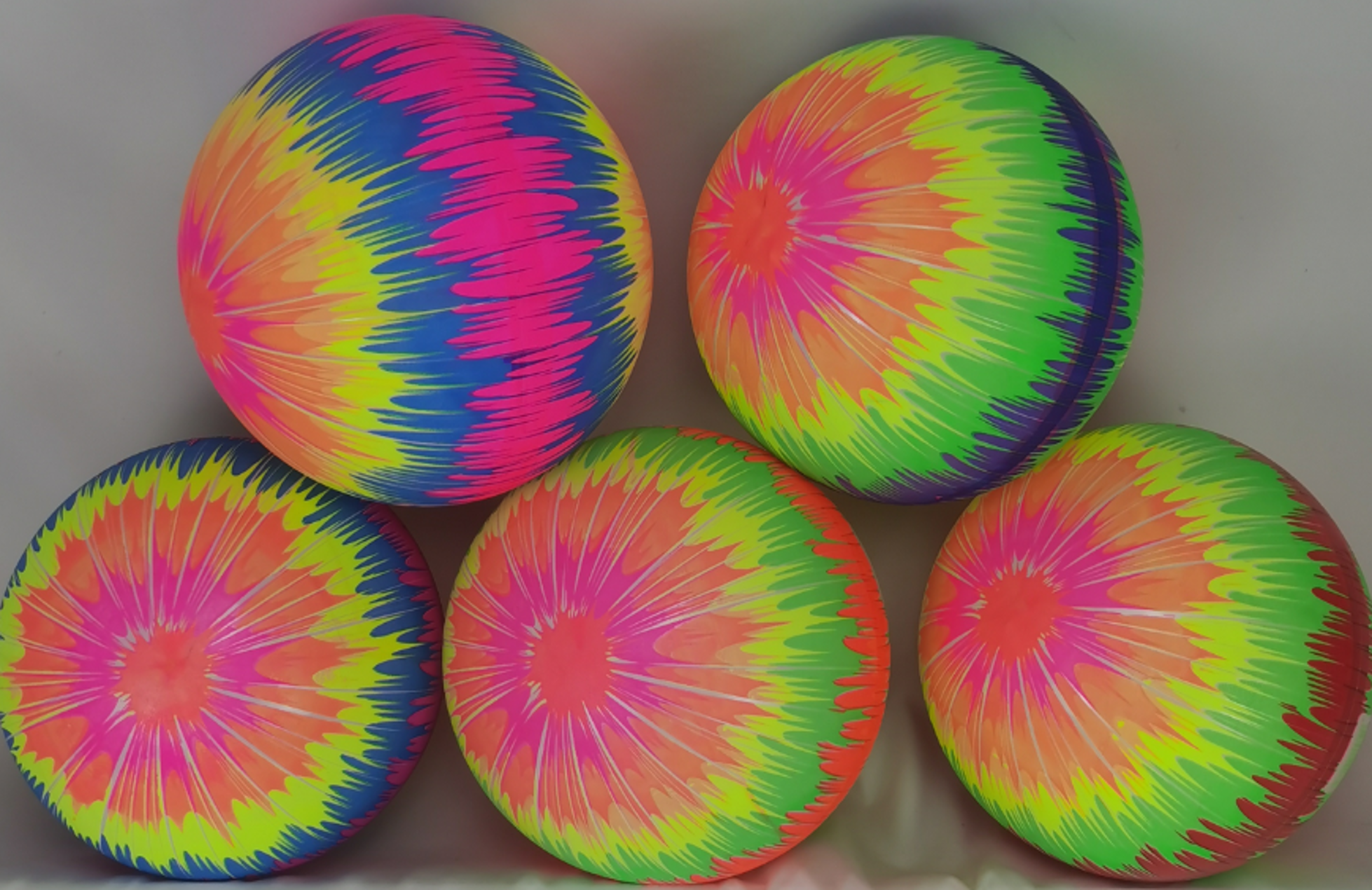 0604-2193 Inflatable Rainbow Ball